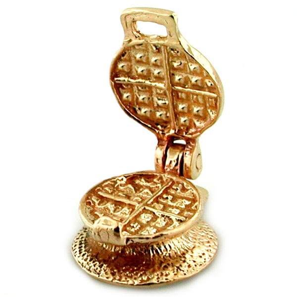 14k Gold Waffle Maker 3D Movable Charm