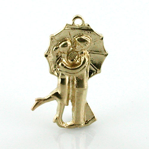 Lovers Kissing in The Rain 14K Gold Charm