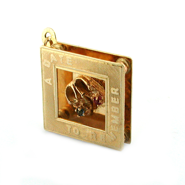 14K Gold A Date To Remember Vintage Charm Pendant