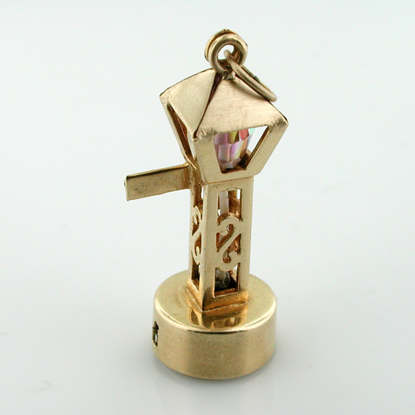 14k Gold Lamp Post GasLamp 3D Vintage Charm  - Lights up with Battery